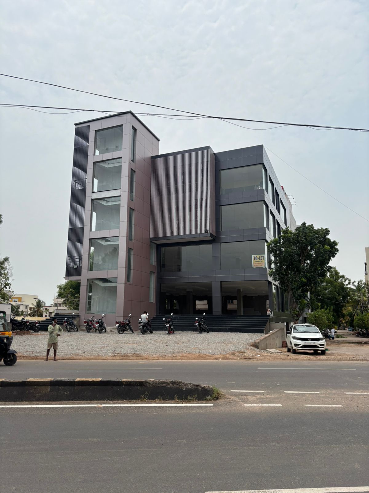 Mega Meadows commercial building — view 15